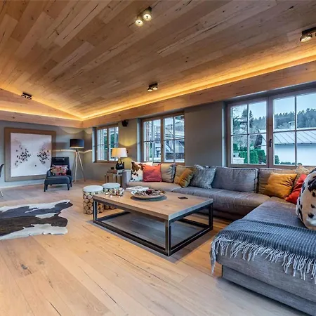 Luxurious 4br Chalet In Kitzbuehel - What'app - 0034-656-619-782 - For Reservations!