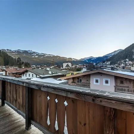 Luxurious 4br Chalet In Kitzbuehel - What'app - 0034-656-619-782 - For Reservations! *