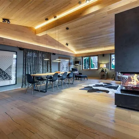 Luxurious 4br Chalet In Kitzbuehel - What'app - 0034-656-619-782 - For Reservations! *